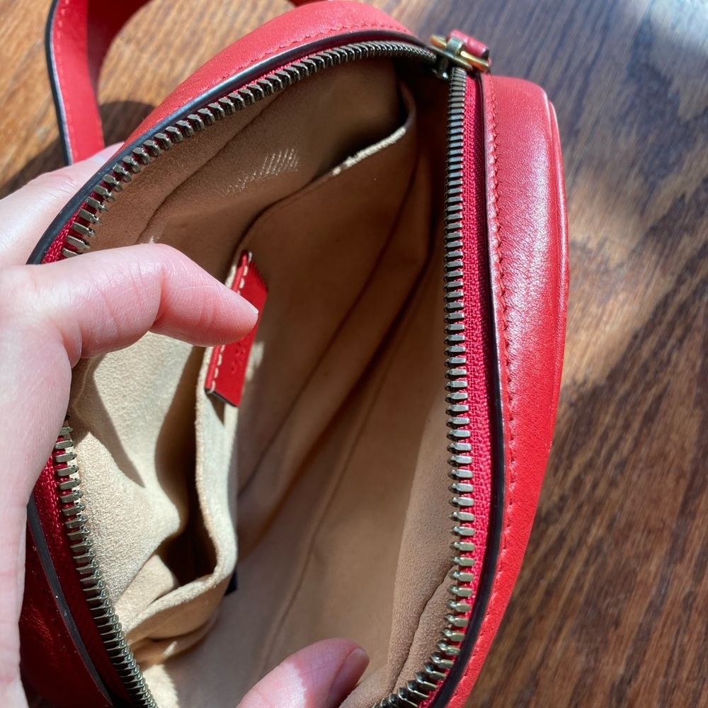 Gucci GG Marmont Matelasse Belt Bag. - Picture 5 of 8
